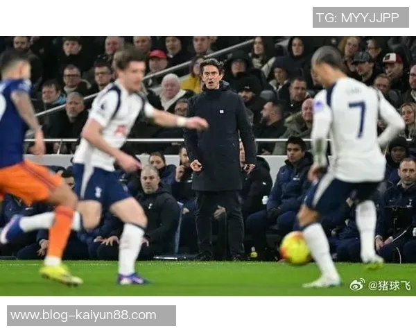 赫顿强调热刺需达到完全体后才能公正评估弗兰克的执教表现