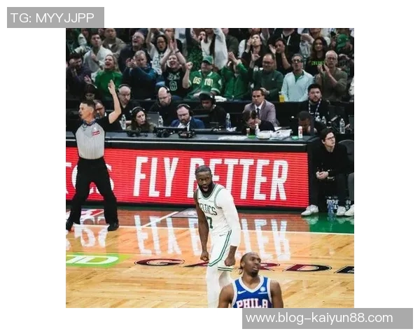 杰伦布朗高效表现三分球火力全开助力球队获胜